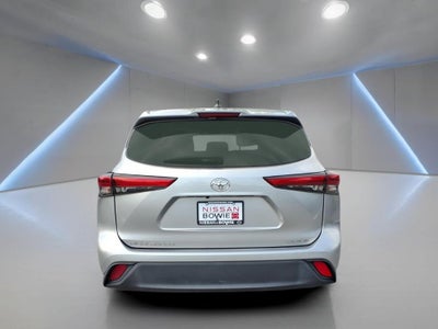 2022 Toyota Highlander LE