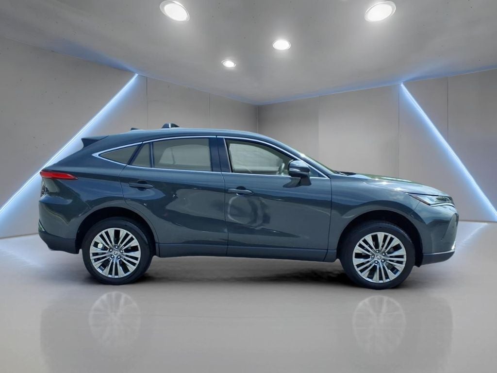 2024 Toyota Venza XLE