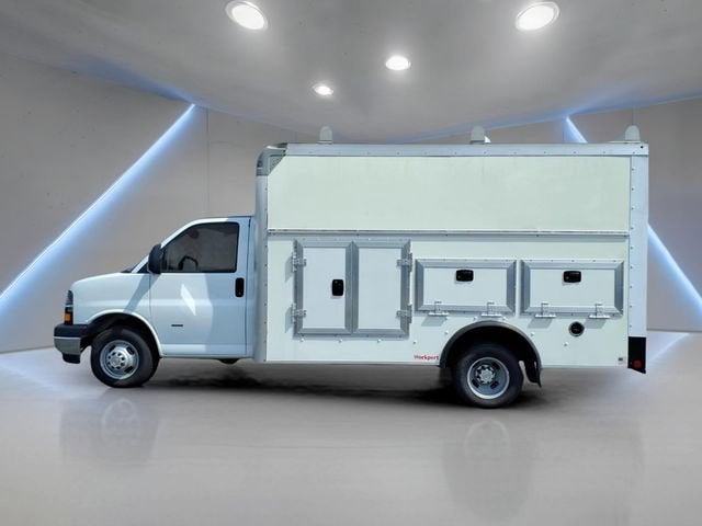 2022 Chevrolet Express Cutaway 3500 Work Van