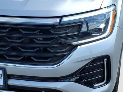 2024 Volkswagen Atlas Cross Sport 2.0T SEL R-Line