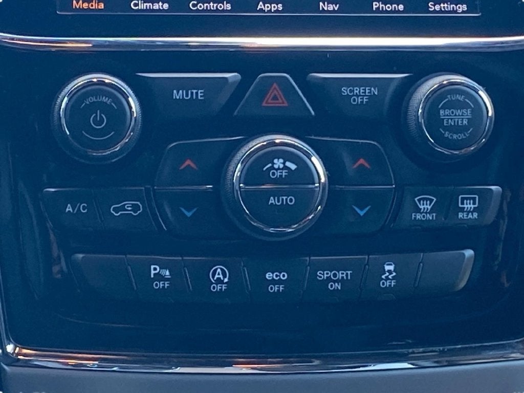2020 Jeep Grand Cherokee Altitude ~ Apple CarPlay/Android Auto