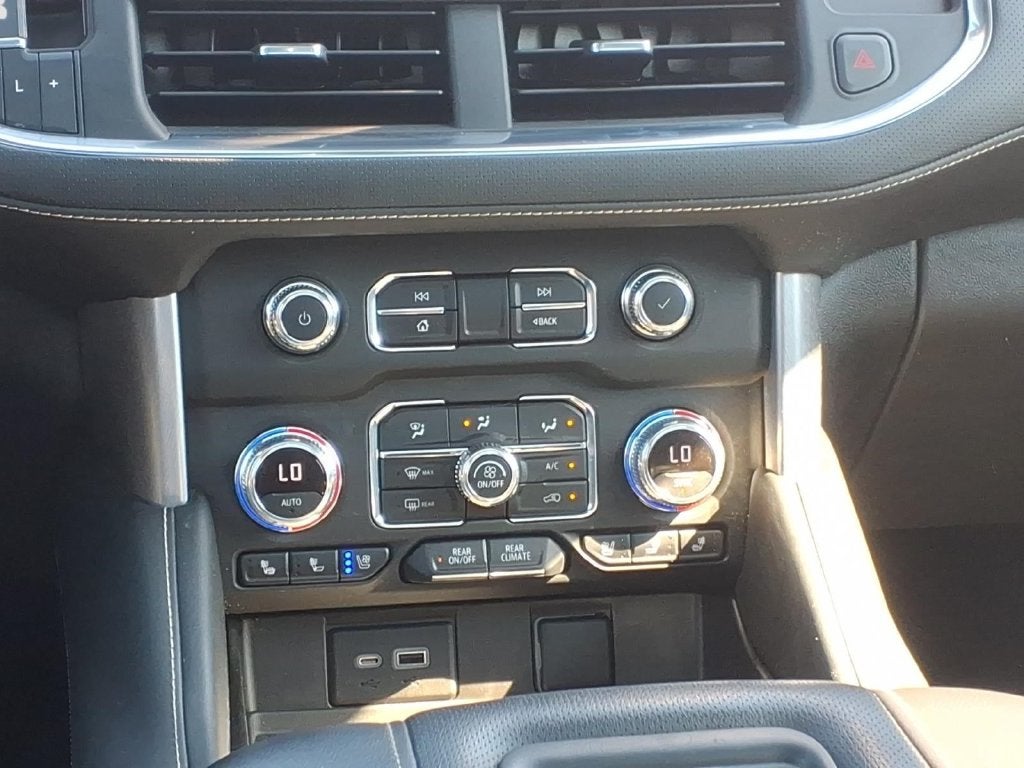 2021 GMC Yukon XL SLT w/ Panoramic Sunroof