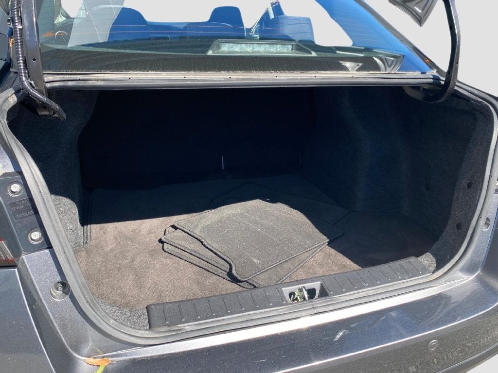 2024 Nissan Versa 1.6 SV