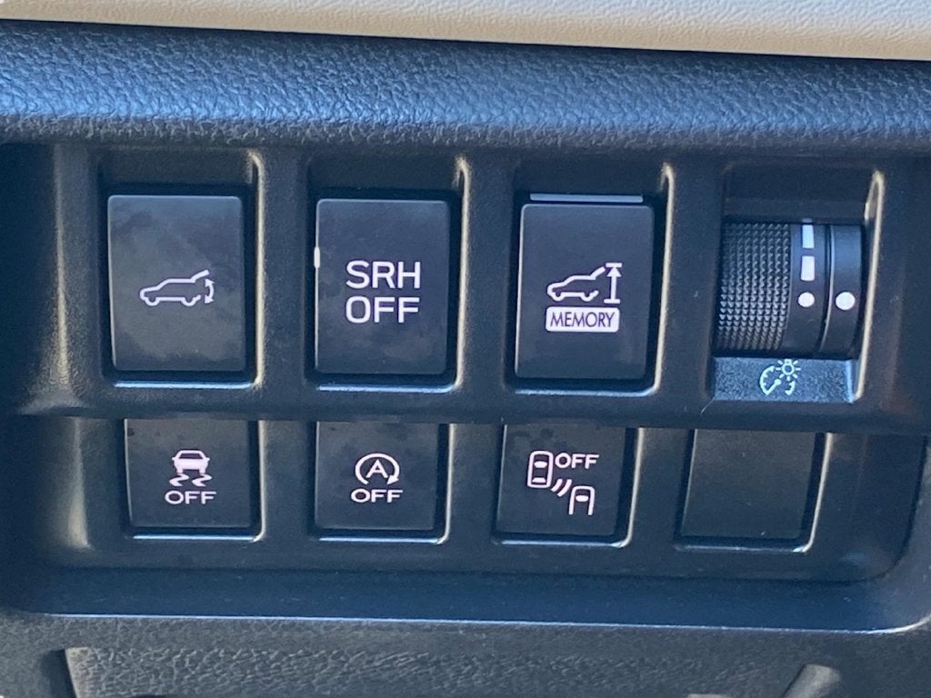 2022 Subaru Forester Limited - Panoramic Moonroof