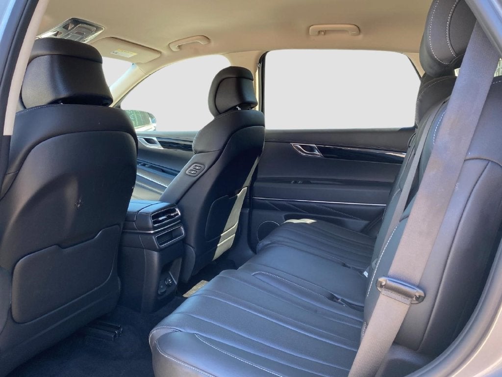 2025 Genesis GV80 2.5T