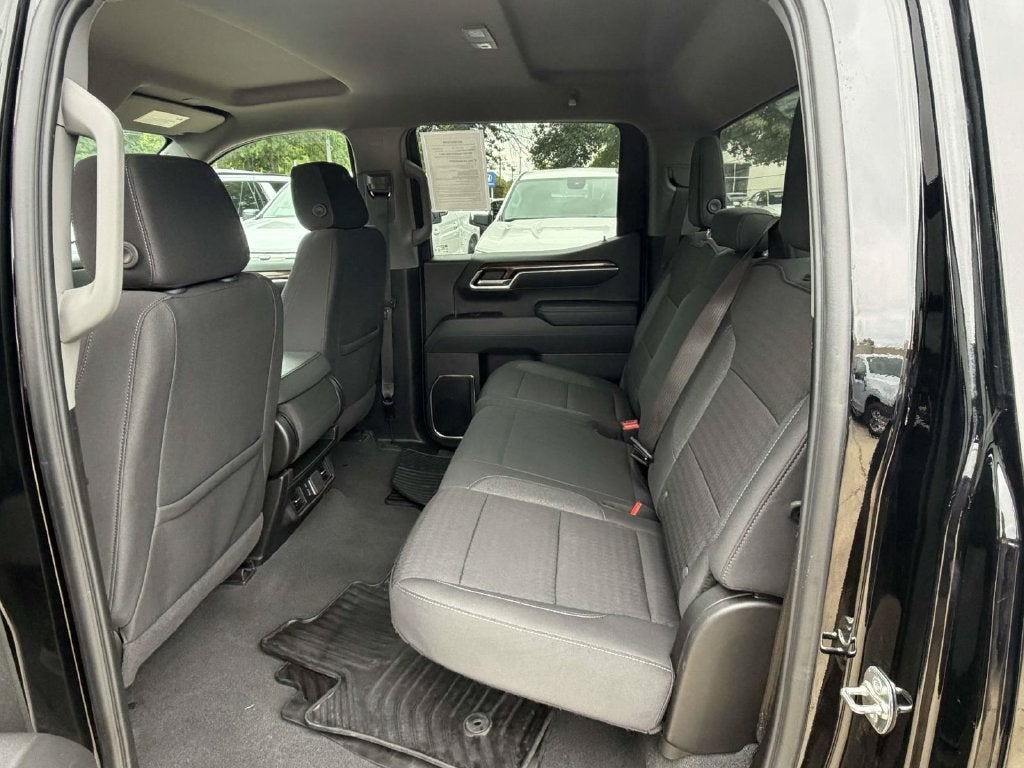 2025 Chevrolet Silverado 1500 LT LT1