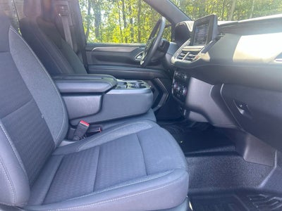 2022 Chevrolet Suburban Commercial