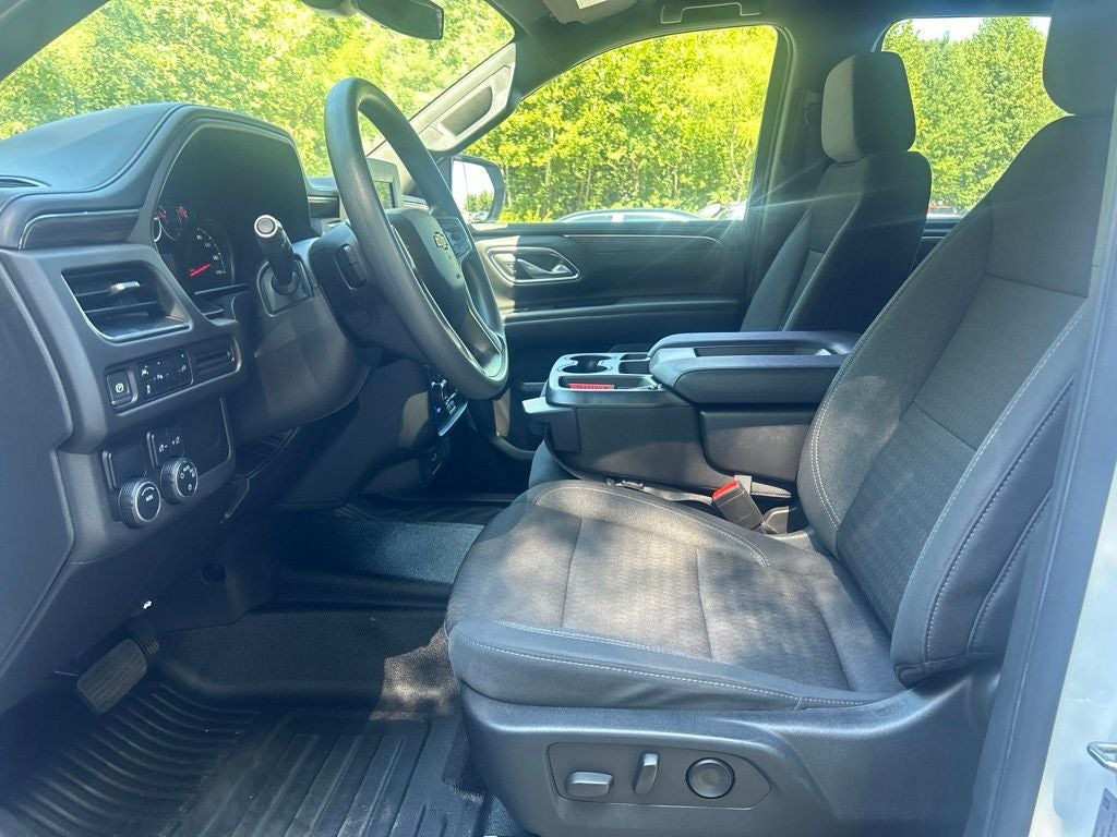 2022 Chevrolet Suburban Commercial