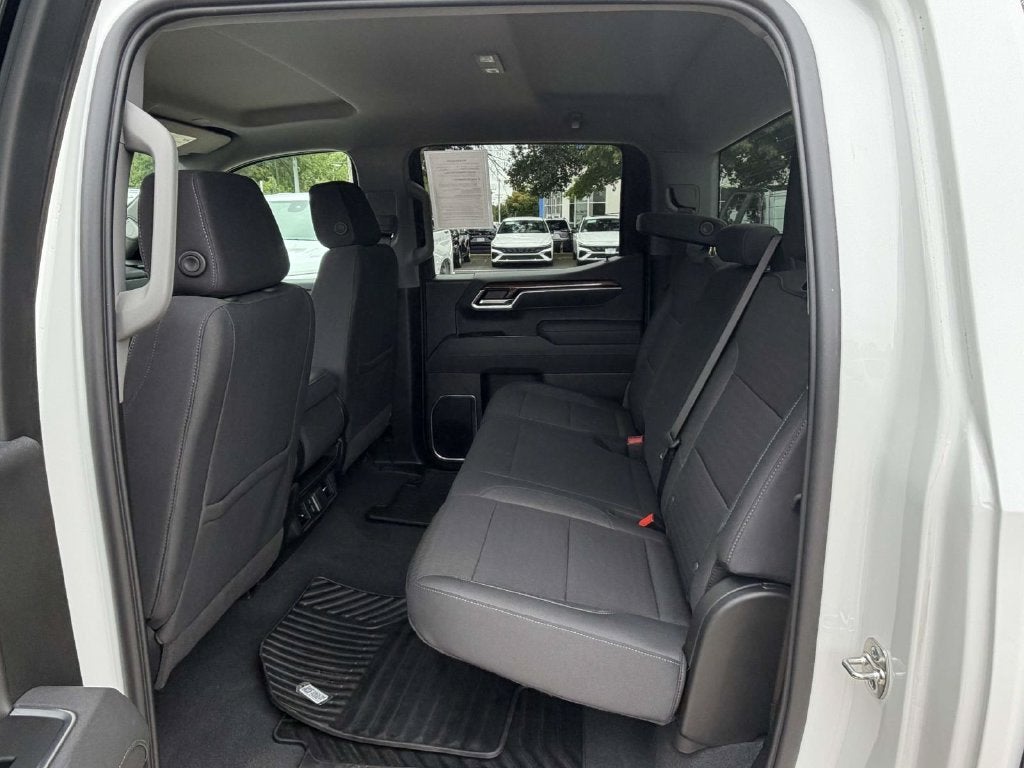 2026 Chevrolet Silverado 1500 LT LT1