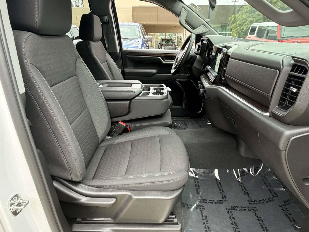 2026 Chevrolet Silverado 1500 LT LT1