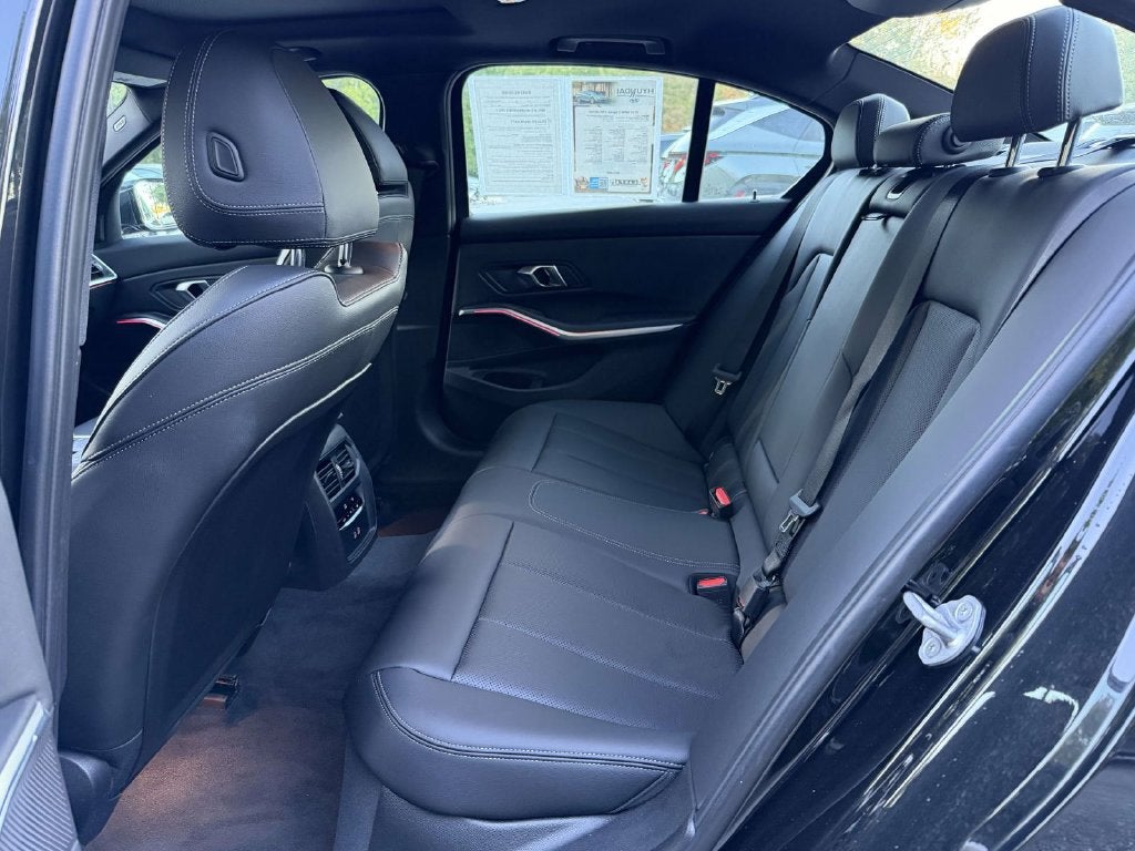 2024 BMW 3 Series 330i xDrive