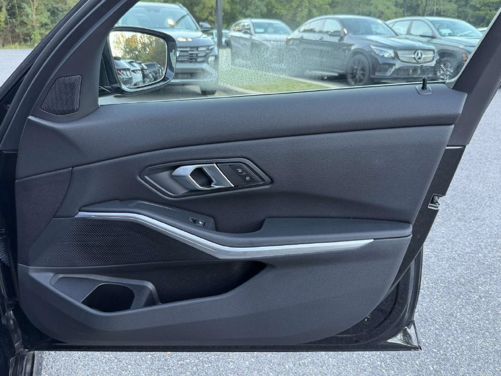 2024 BMW 3 Series 330i xDrive