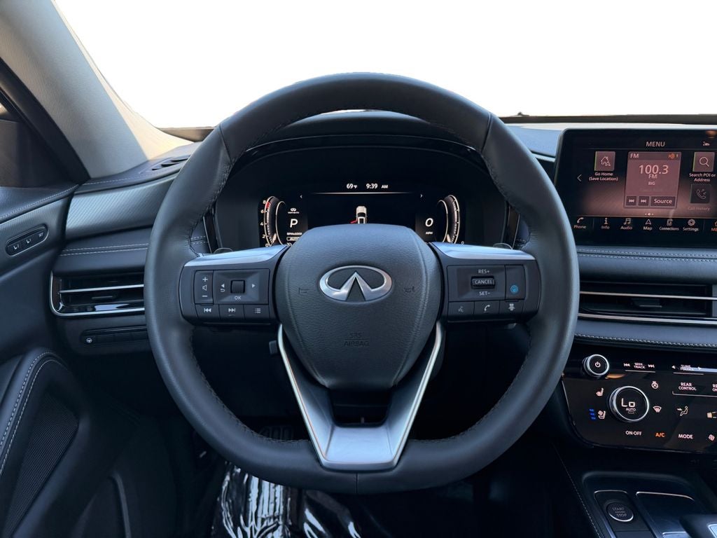 2023 INFINITI QX60 LUXE