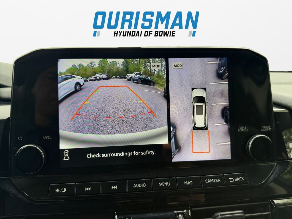 2023 Nissan Pathfinder SL