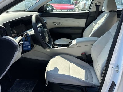 2026 Hyundai TUCSON SE