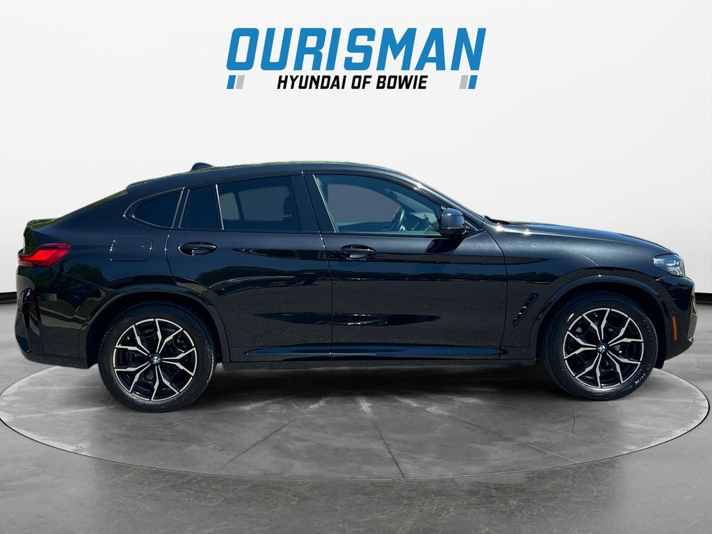 2023 BMW X4 xDrive30i