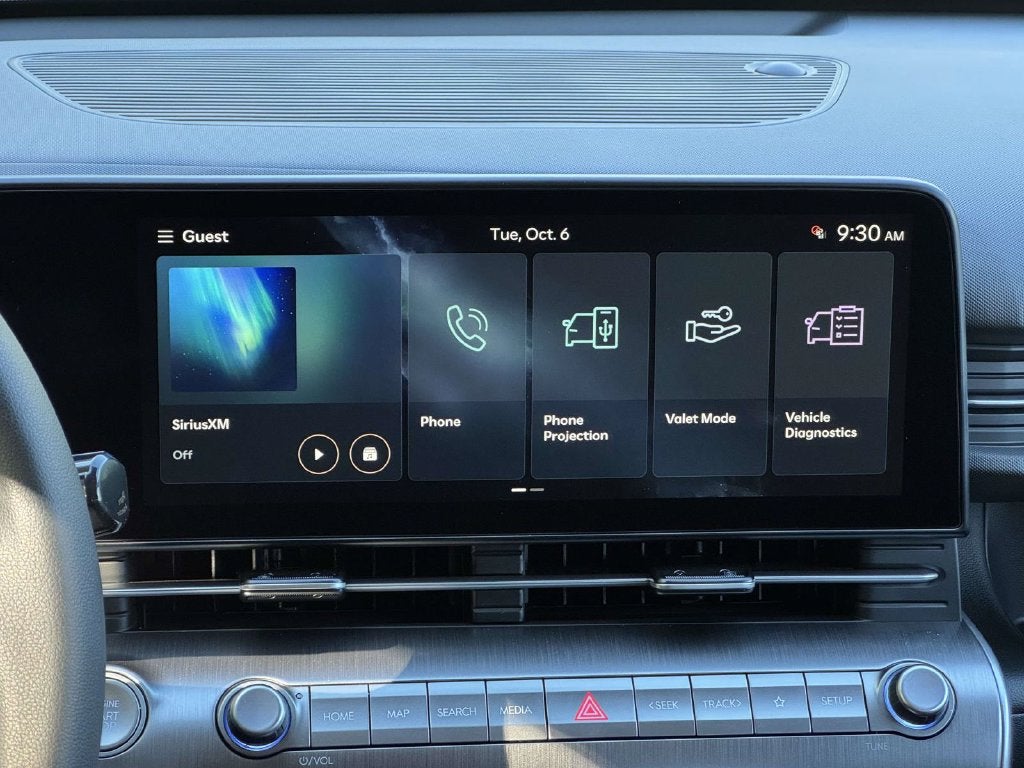 2027 Hyundai KONA SE
