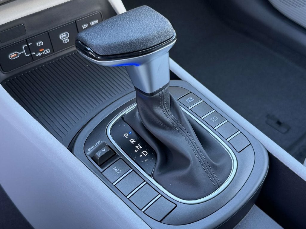 2027 Hyundai KONA SE