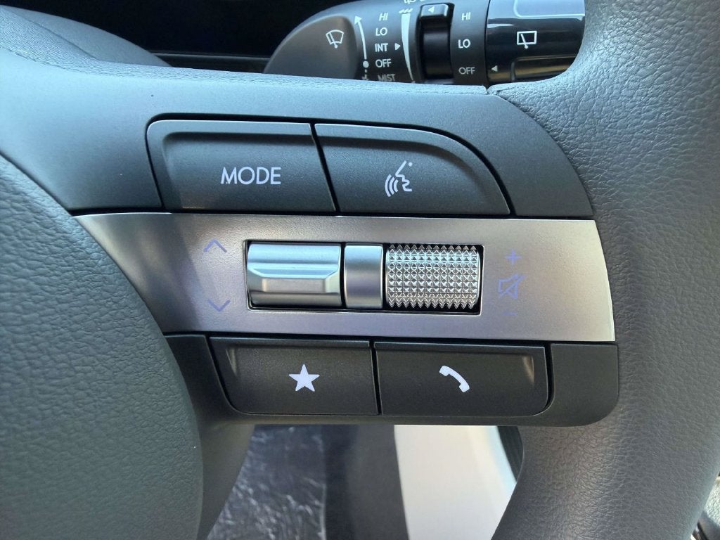 2027 Hyundai KONA SE