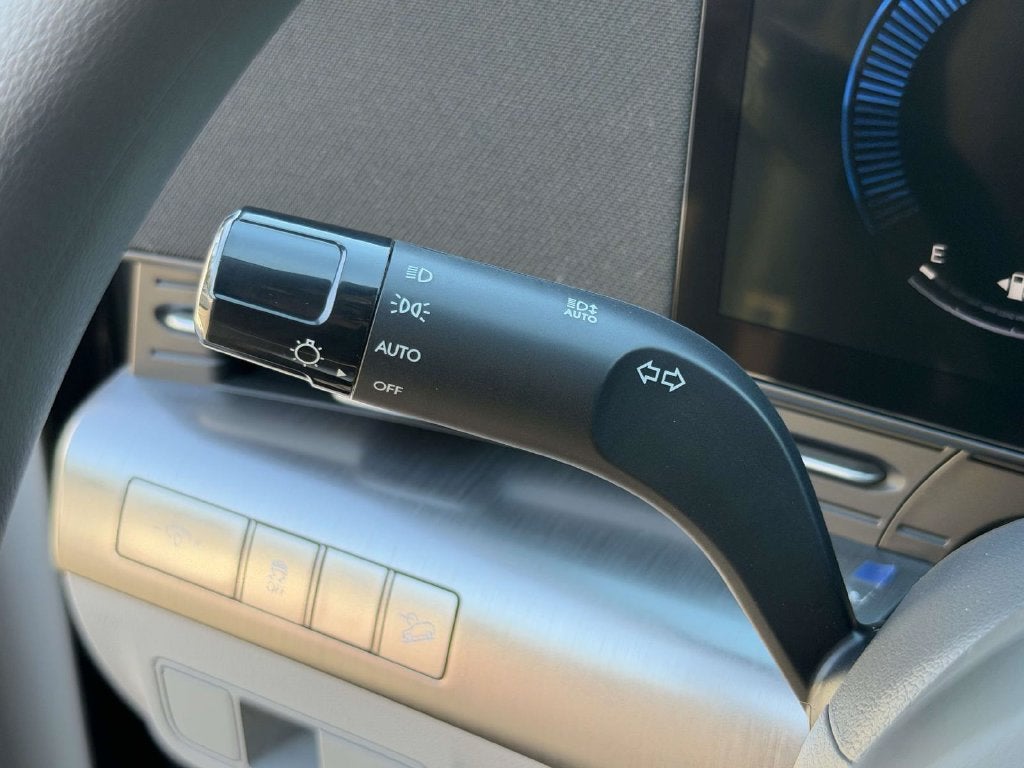 2027 Hyundai KONA SE