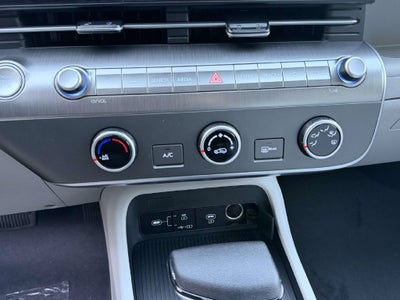 2027 Hyundai KONA SE