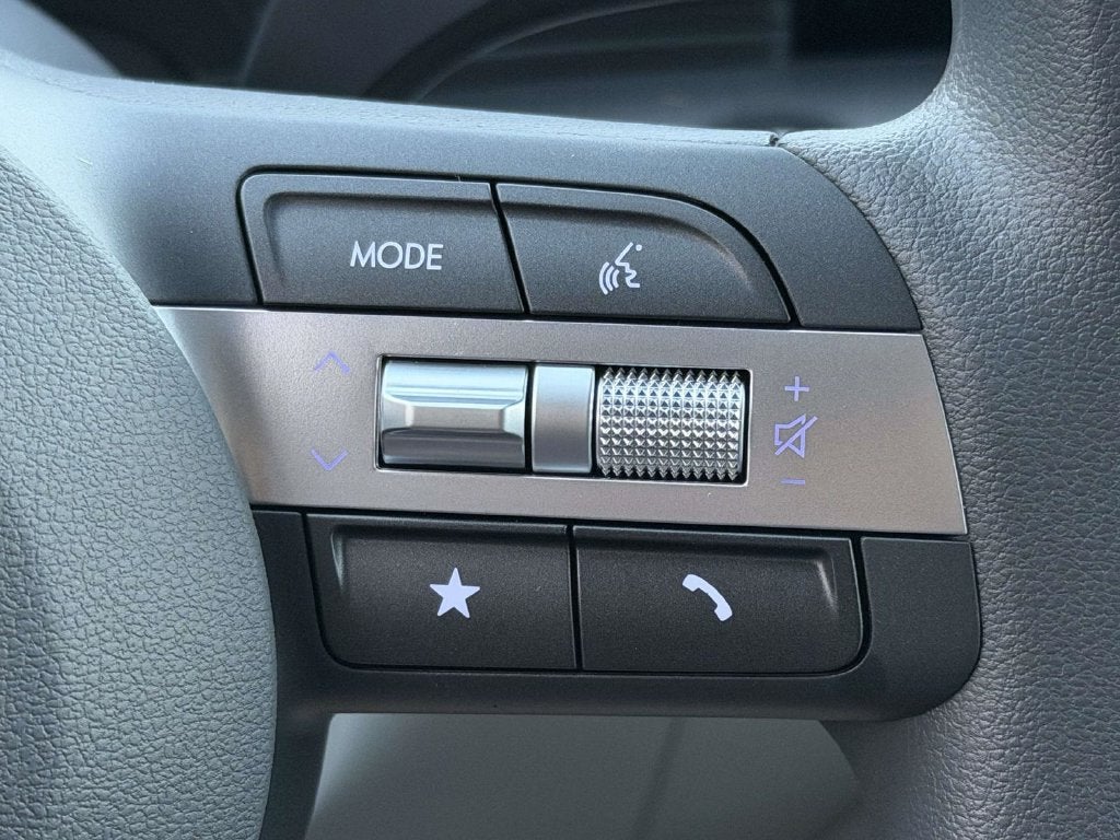 2027 Hyundai KONA SE