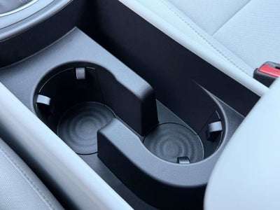 2027 Hyundai KONA SE