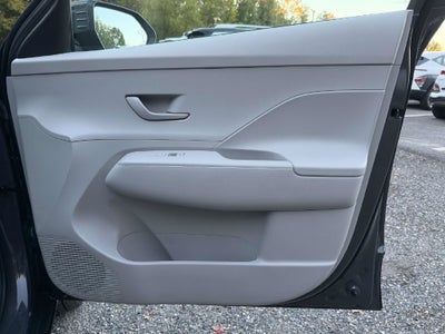 2027 Hyundai KONA SE