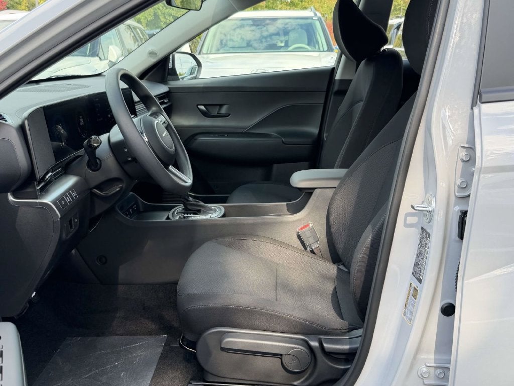 2027 Hyundai KONA SE