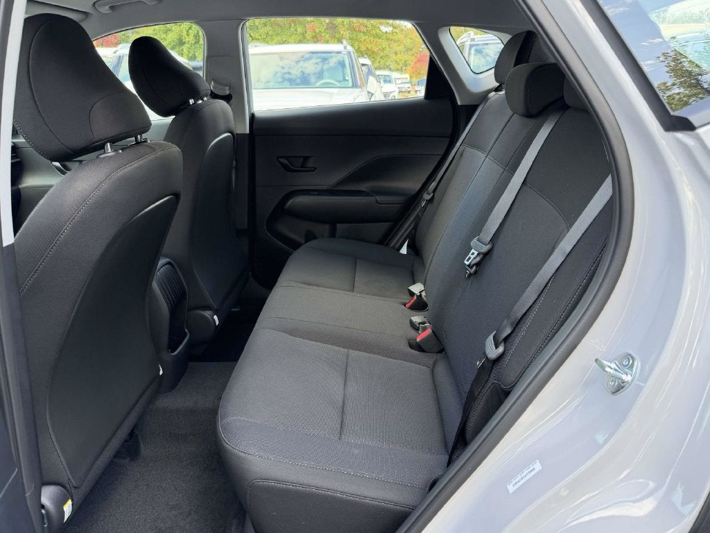 2027 Hyundai KONA SE