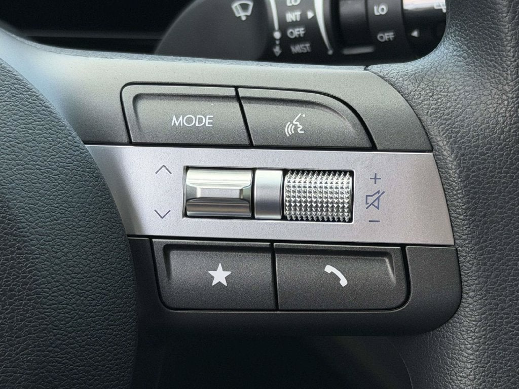 2027 Hyundai KONA SE