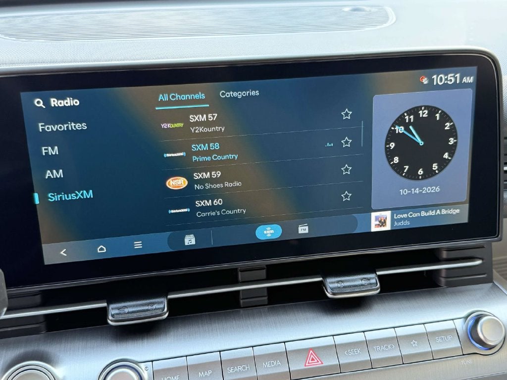 2027 Hyundai KONA SE