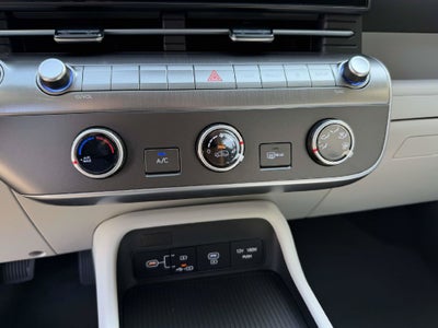 2027 Hyundai KONA SE
