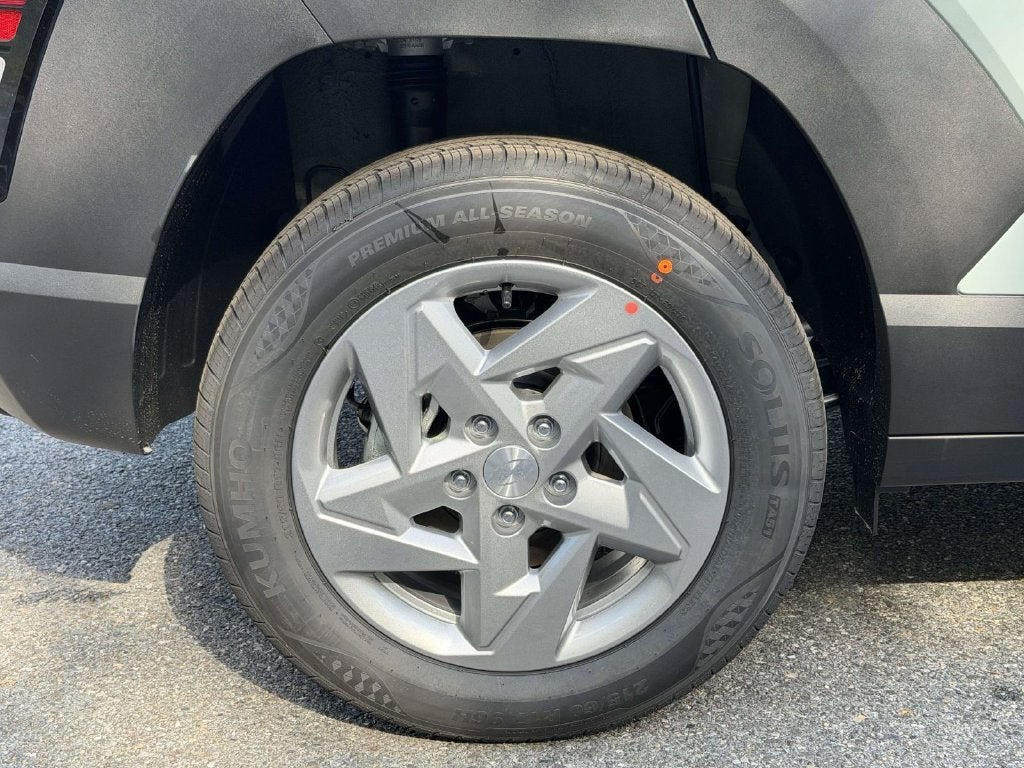 2027 Hyundai KONA SE