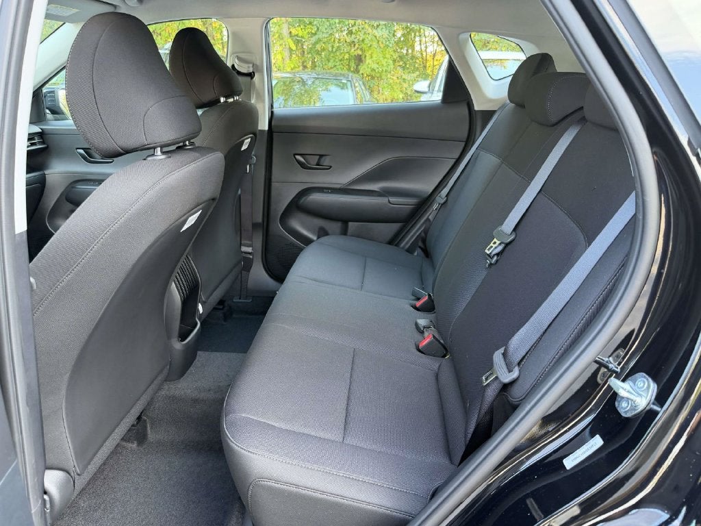 2027 Hyundai KONA SE