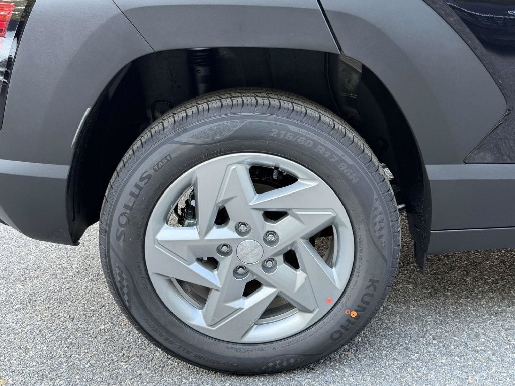 2027 Hyundai KONA SE