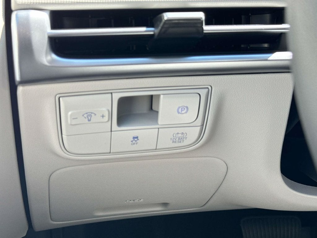 2026 Hyundai TUCSON HYBRID SE