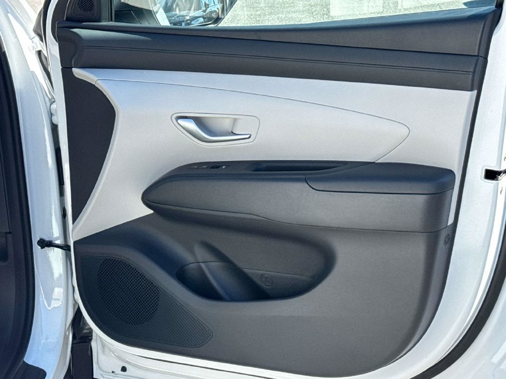 2026 Hyundai TUCSON HYBRID SE