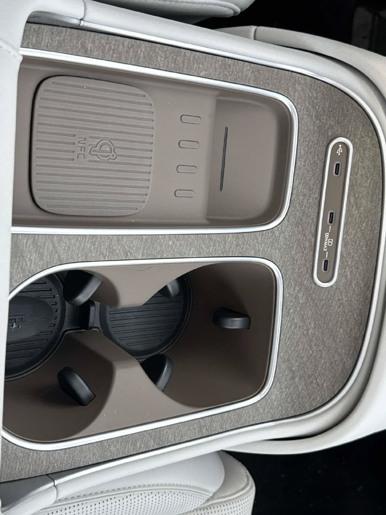 2026 Hyundai PALISADE HYBRID SEL Premium 8 Passenger