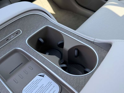 2027 Hyundai PALISADE HYBRID SEL Premium 7 Passenger
