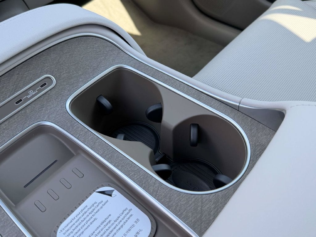 2027 Hyundai PALISADE HYBRID SEL Premium 7 Passenger