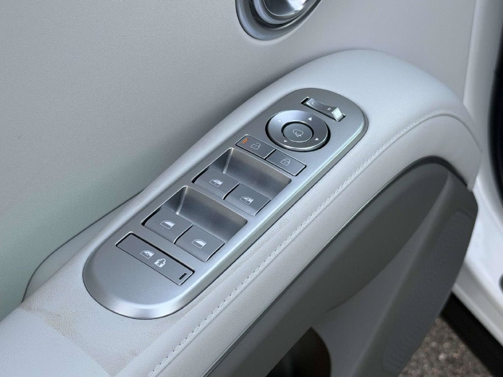 2027 Hyundai PALISADE HYBRID SEL Premium 7 Passenger