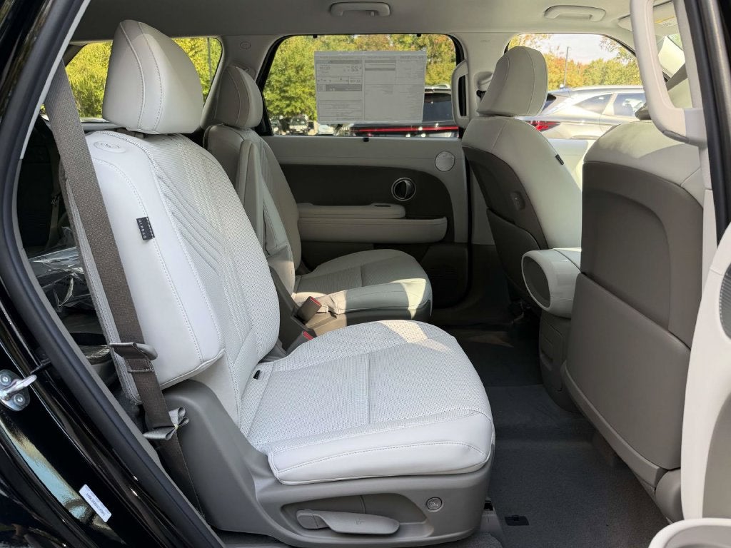 2027 Hyundai PALISADE SEL 7 Passenger