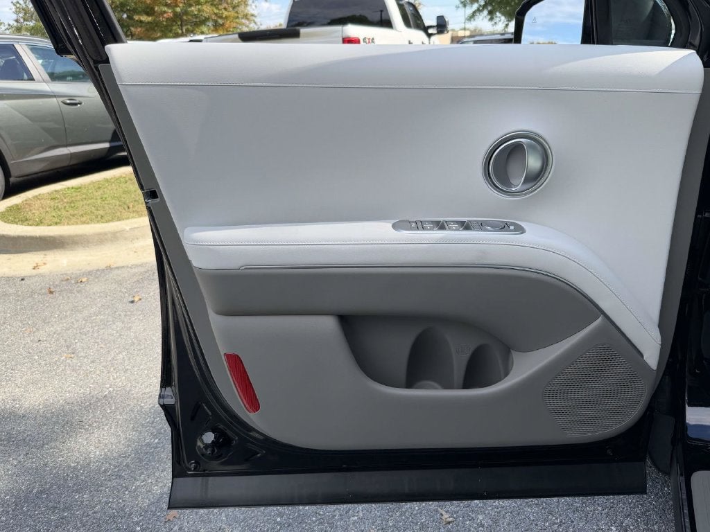 2027 Hyundai PALISADE SEL 7 Passenger