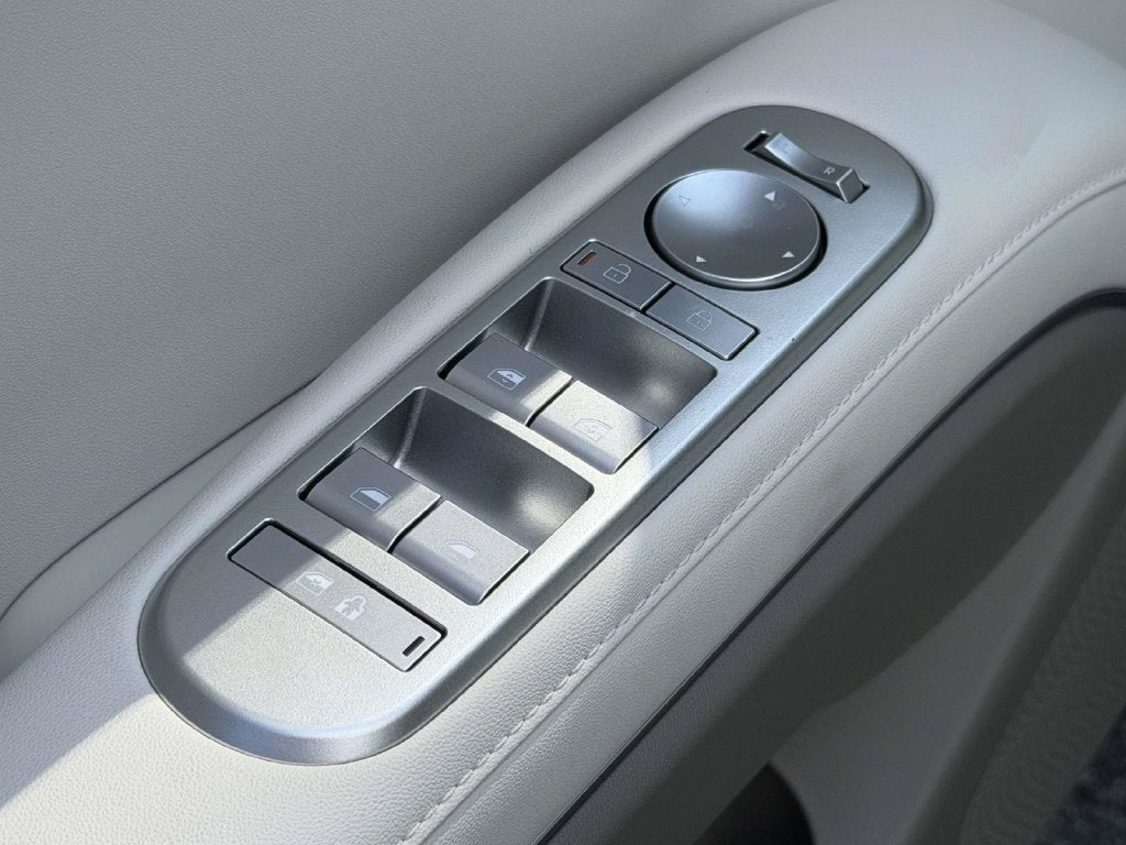 2027 Hyundai PALISADE SEL 7 Passenger