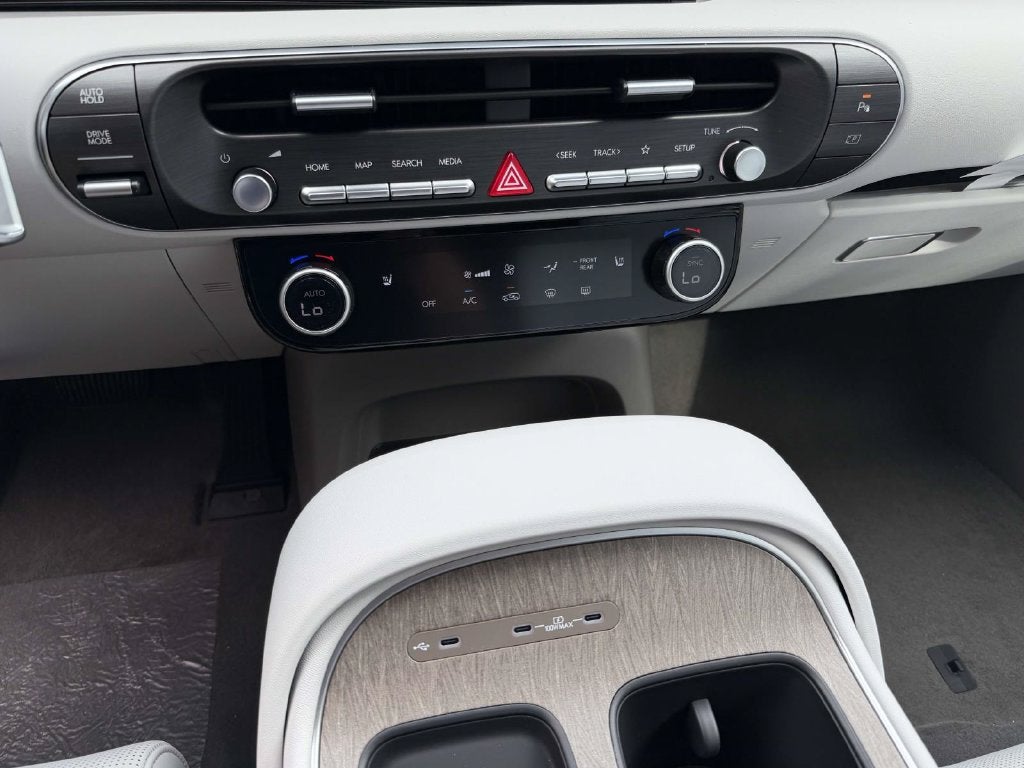 2027 Hyundai PALISADE SEL 7 Passenger
