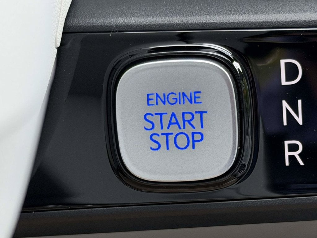 2027 Hyundai PALISADE SEL 7 Passenger
