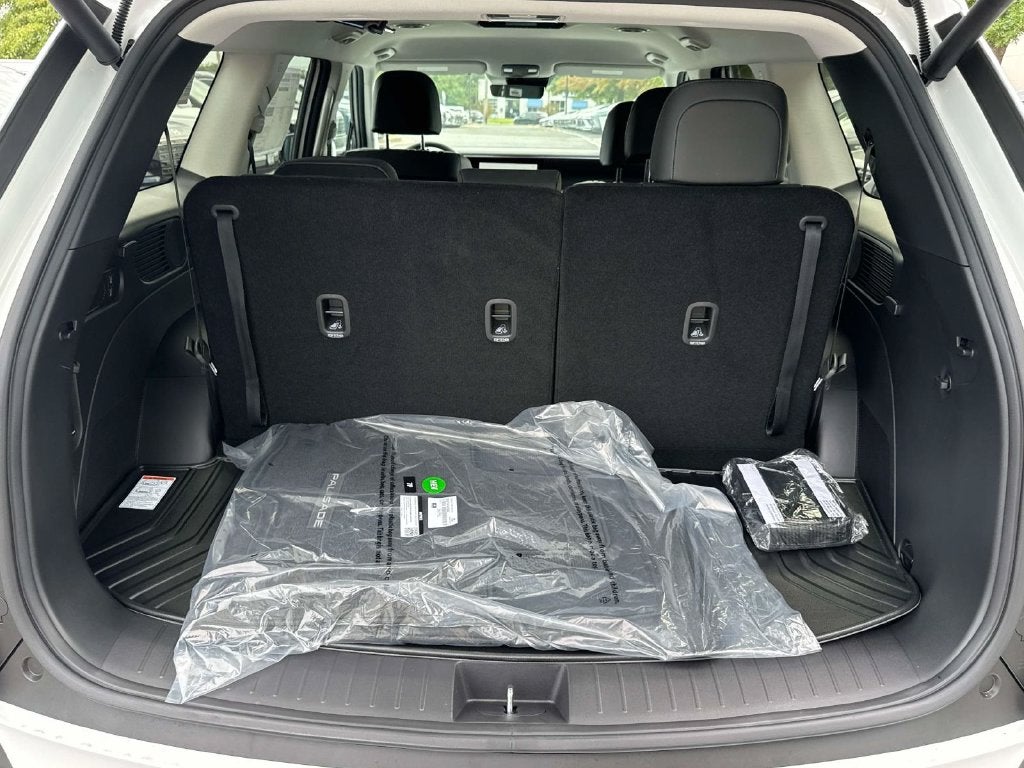 2027 Hyundai PALISADE HYBRID Blue SEL 8 Passenger