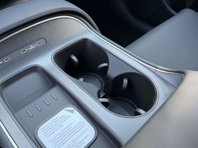 2027 Hyundai PALISADE SEL 8 Passenger