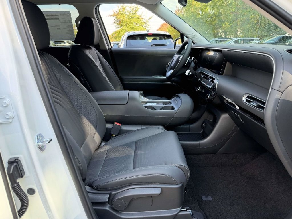 2027 Hyundai PALISADE SEL 8 Passenger